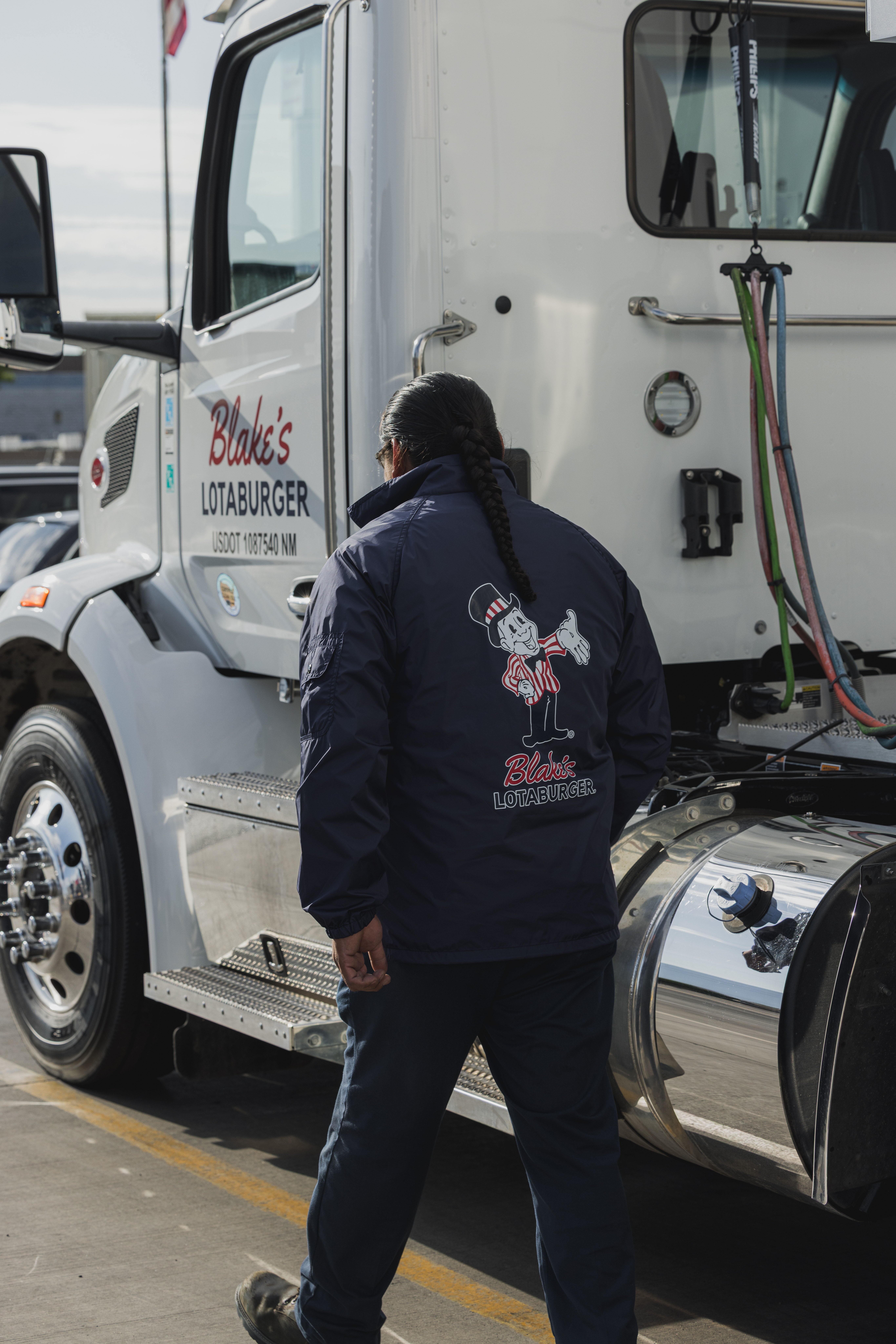 NM_Blakes_employee_truck